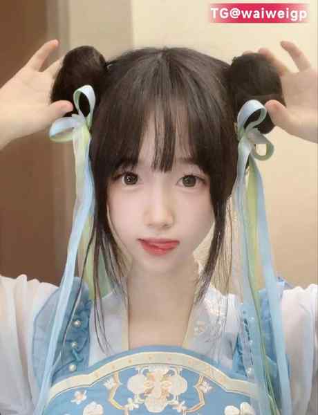 04，165真cCQ极品萝莉