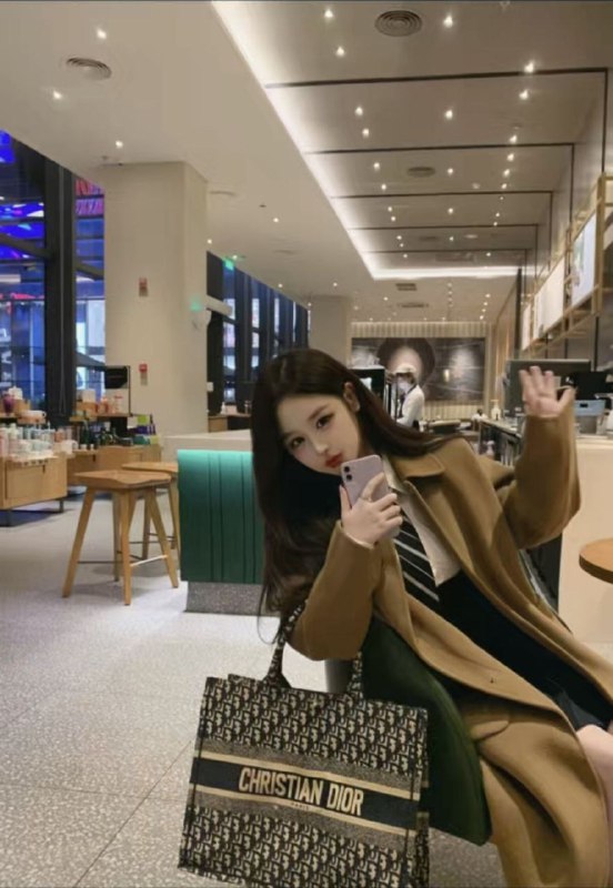 重庆❤️05小女孩 身高160  清纯可爱 O整 性格极好 音乐学校在校生