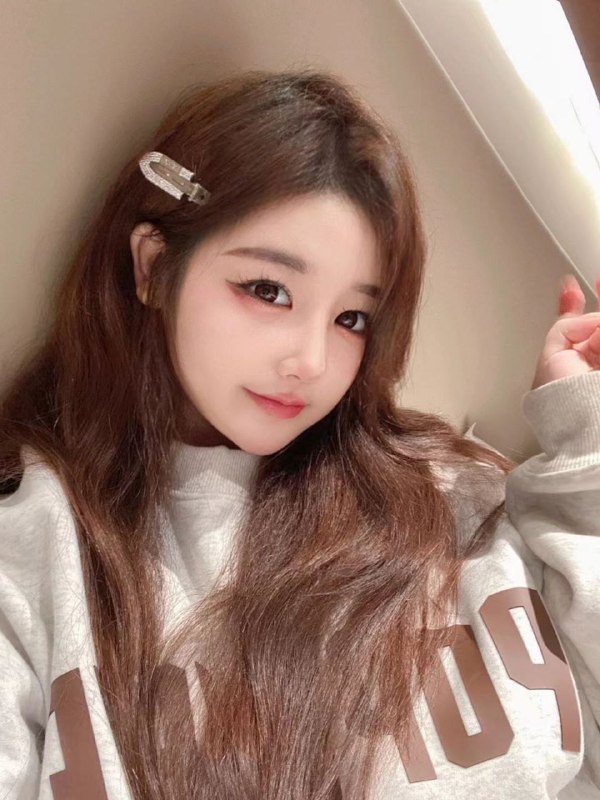 重庆❤️05小女孩 身高160  清纯可爱 O整 性格极好 音乐学校在校生