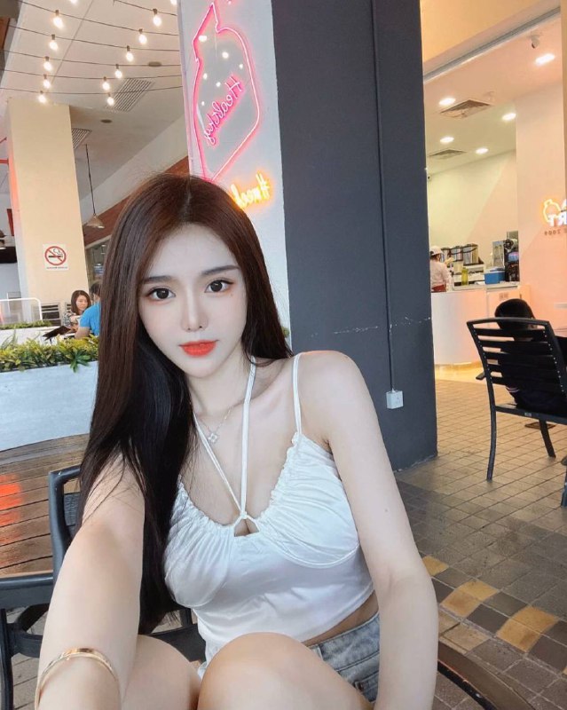 重庆舞蹈生兼职清chun气质170D雪白·真实演员 获奖模特 情商在线·舞蹈专业·好ping神器 碧玺