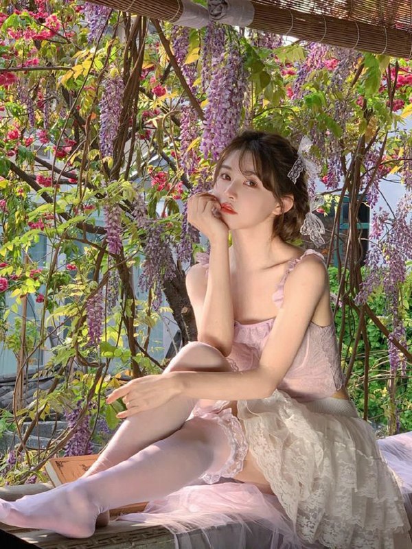 重庆，   精品03后168cm時装模特Cosplay玩家!