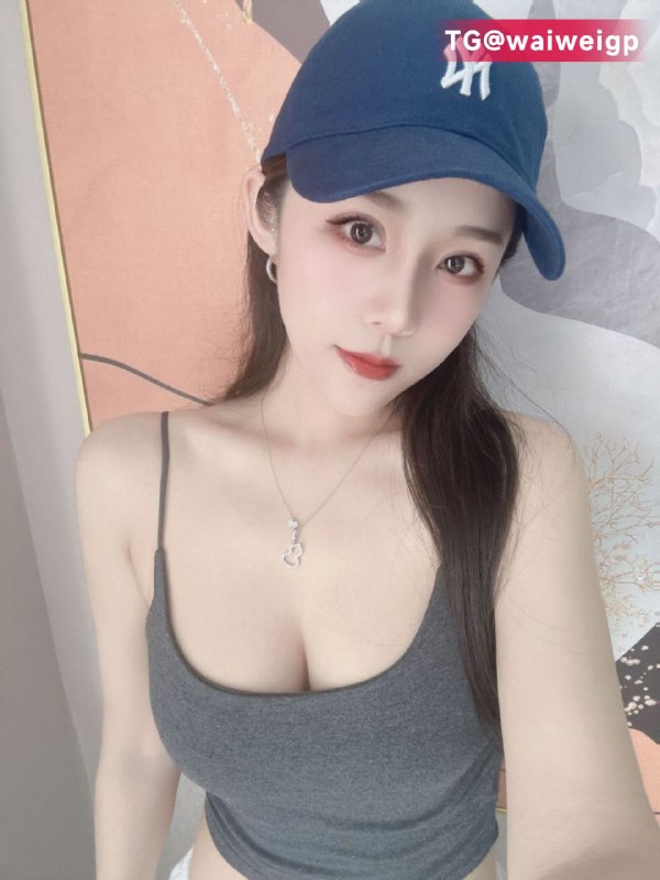 重庆军赐家重庆新人真人真照本人验证170真实E熊皮肤雪白