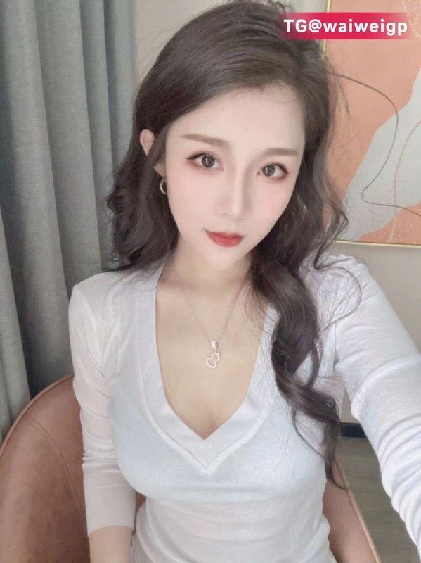 重庆军赐家重庆新人真人真照本人验证170真实E熊皮肤雪白