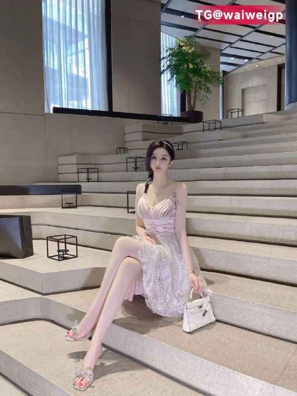 重庆 小人物身高170 e