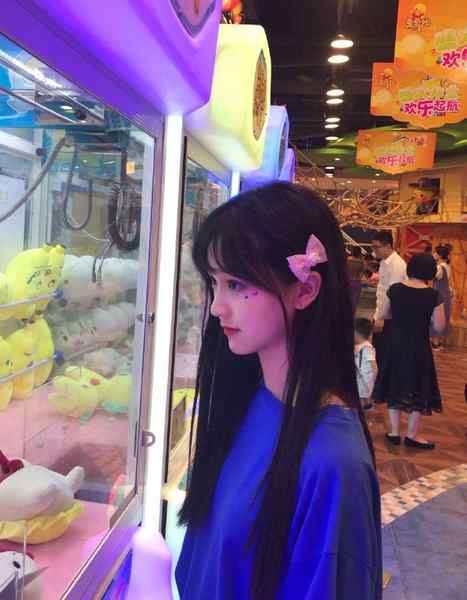 安排请加客服好友私聊@waiweiww无法私聊联系机器人@waiweicsbot外围大圈有门槛会员制，介意勿扰。价格：次3000起/1小时夜8000起/(8-10小时)安排流程:👇👇👇1⃣️200起💰永久入会2⃣️查实时有空女孩资料选人，验证女孩视频️3⃣️去女孩住所或外出上门4⃣️见人满意付款，不满意可退换（妹妹外出要实际报销路费)5⃣️结束回访评价反馈会员评价反馈@AnnaGJ168全国看图频道@waiweigp同样资源如果有遇到比我更低的收费 请联系我，我会为您立刻降低价格