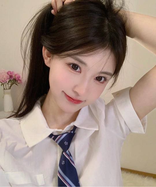 #重庆真实在校兼职美术学生170🐻D   02年三好学生  学习成绩优异高情商  高素质  高颜值  不抽烟有耐心  服务好  不催不事儿期待与您见面💕