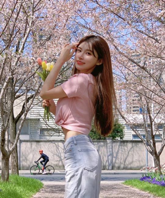 #重庆真实在校兼职美术学生170🐻D   02年三好学生  学习成绩优异高情商  高素质  高颜值  不抽烟有耐心  服务好  不催不事儿期待与您见面💕