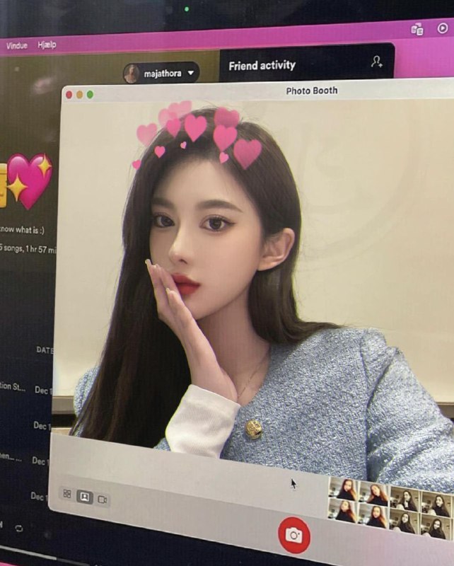 重庆上戏表演毕业生 00新人 175 45 B初次入行 纯御腿精 无耳洞纹身 纯天然可验证