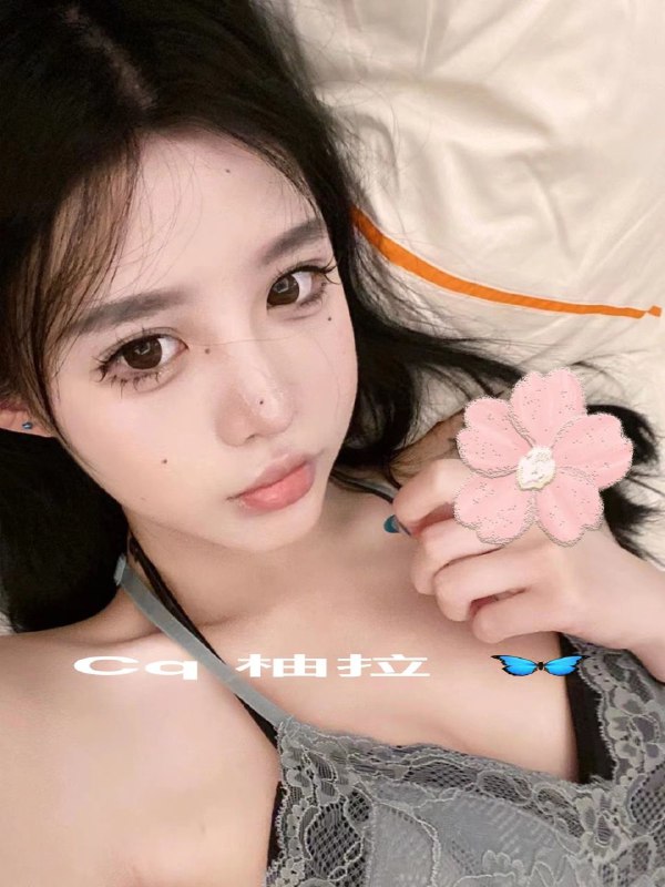 重庆🦋极品白纯/ 166 D/ 03年🦋纯新人 初次下氵皮肤白滑💓三点粉💓🦋✨下面紧✨A5腰 体力超好 兼职👇🏿🦋不接急❗️❗️❗️低素质k勿扰❗️✨✨不粉不紧致赔总✨✨