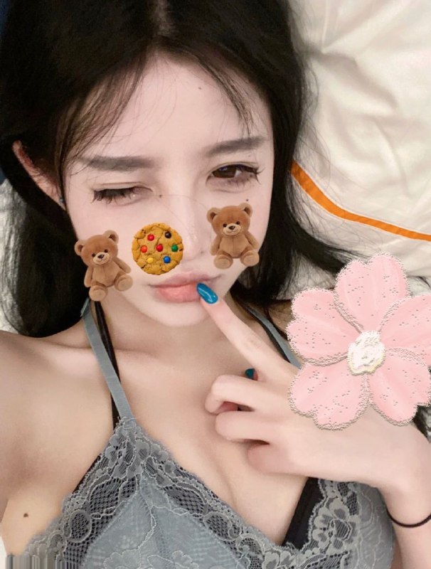 重庆🦋极品白纯/ 166 D/ 03年🦋纯新人 初次下氵皮肤白滑💓三点粉💓🦋✨下面紧✨A5腰 体力超好 兼职👇🏿🦋不接急❗️❗️❗️低素质k勿扰❗️✨✨不粉不紧致赔总✨✨