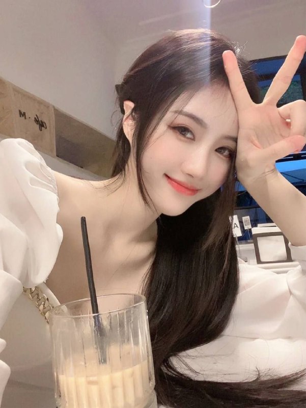 • 𝐇𝐞𝐢𝐠𝐡𝐭身高/171• 𝐁𝐮𝐬𝐭胸围/C➕• 𝐇𝐨𝐛𝐛𝐲兴趣/看书/弹琴/旅游 /🔹皮肤白嫩  身材高挑  细腰翘臀🔹配合度 百分百🔹首次下水  紧致水多 处女体感🔹性格温柔 声音动听  假赔🉑验️❄️真人🉑️炎驾培W❄️