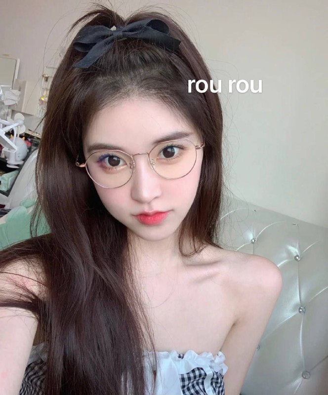 Stature： 170Body weight： 45Mind： c•💫爱好瑜伽旅游唱歌•💫洋气🍒jk制服👗纯兼职·全身嫩白    身材苗条  下体粉嫩• fw极认真    不事不催     极好调教