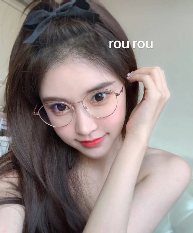 Stature： 170Body weight： 45Mind： c•💫爱好瑜伽旅游唱歌•💫洋气🍒jk制服👗纯兼职·全身嫩白    身材苗条  下体粉嫩• fw极认真    不事不催     极好调教