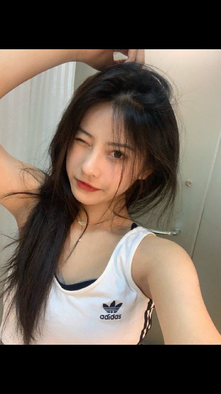 重庆极品白小纯00年新人刚下💦0整容纯天然 没有一丝风尘味🐻170c女朋友般的服务