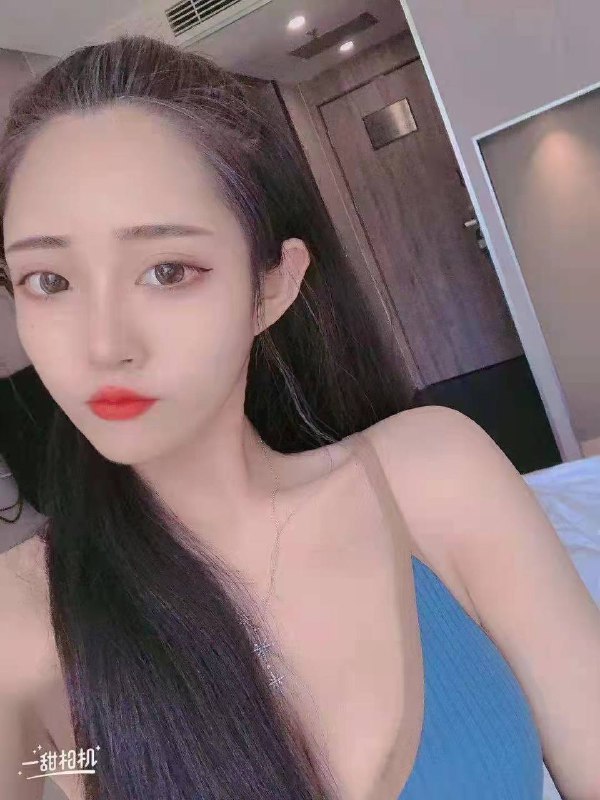 重庆新人 南坪工商大学 170，C，粉嫩多汁给你初恋的感觉，发来碧玺，