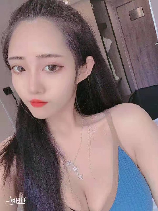 重庆新人 南坪工商大学 170，C，粉嫩多汁给你初恋的感觉，发来碧玺，