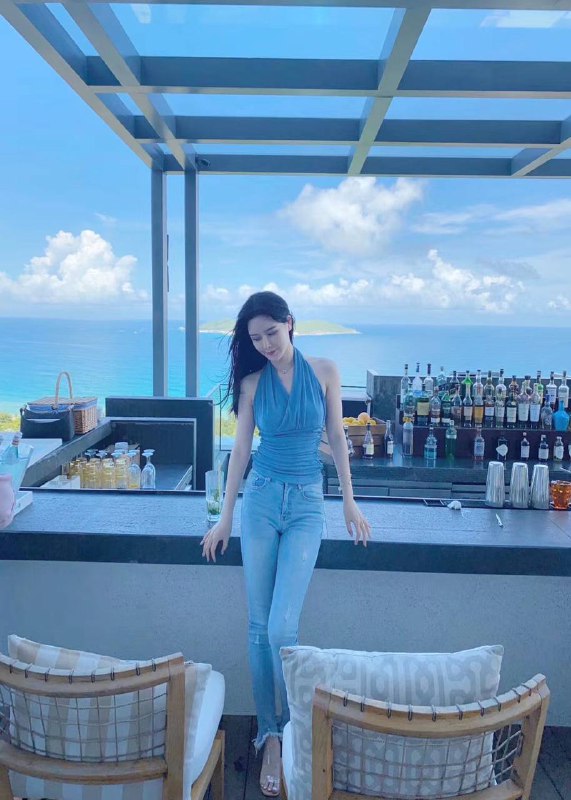 重庆新人 甜美可爱 可甜可盐175 36D🉑kiss 69 一字马 给你初恋的感觉。