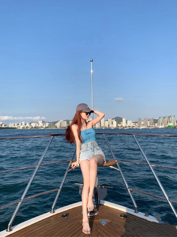 重庆。 Height: 168•Cup: 36C•Weight: 45KG常年健身 活泼可爱温柔懂事