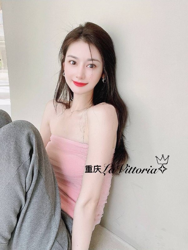 重庆服装模特黄金比例气质温柔171🐻D本人比照片好看能洗能好评🉑淳🉑密高级脸