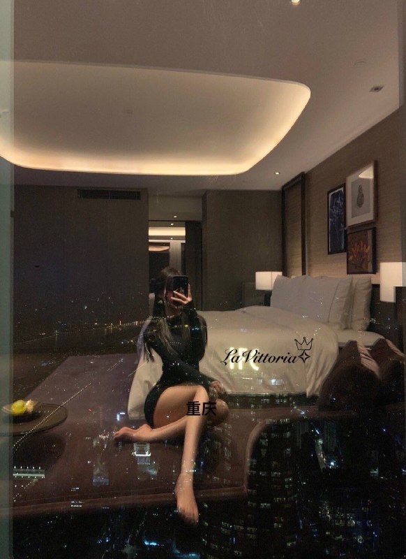 #重庆LaVittorJP❤人，行业新秀天然无整声音甜美⬆️⬇️粉外纯内sao 碧玺好评 乖巧可爱168D