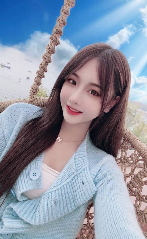 🐳重庆雅熙💎02   175   44kg性格好 衣品佳😇皮肤超级白嫩 细腻🌠可bxc 可萝莉☺️