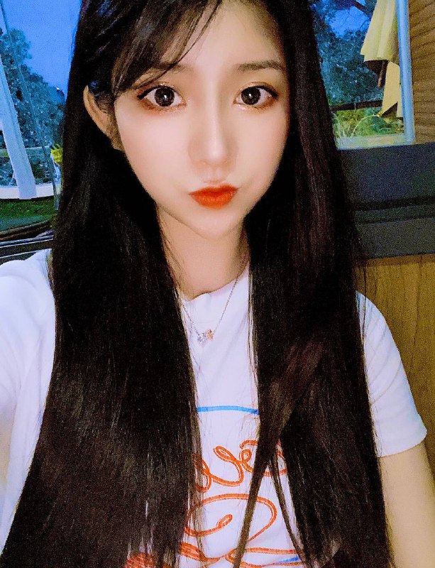 重庆二贰💎99年清纯可爱型 新人兼职