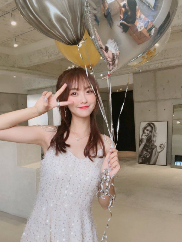 重庆浪子。 新人（兼职）• 身高168cm🐻C90斤·乖巧听话 温柔体贴·素质高  肤白柔嫩• 女友feel 服务意识高 给你初恋的感觉❤️