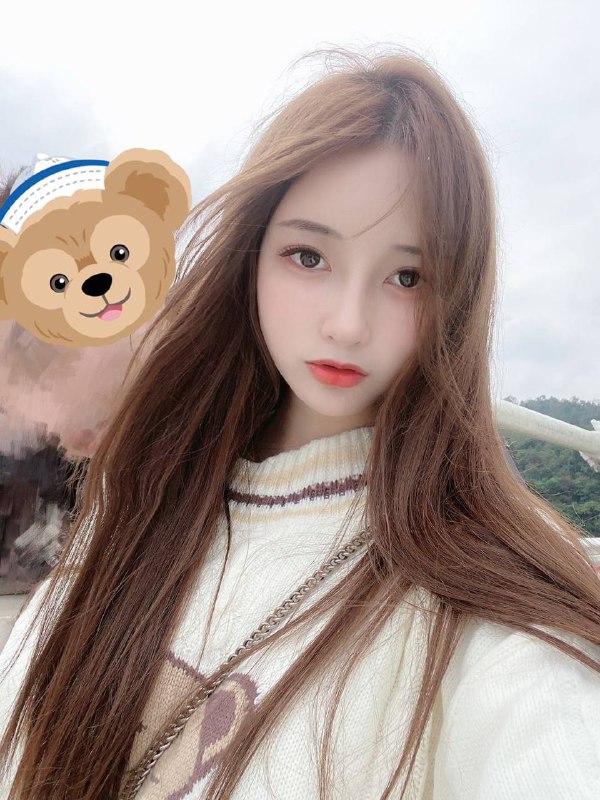 重庆小人物。极品校花• 171D 19 44kg• 乖巧可爱  温柔体贴• 谈吐有礼 张弛有度• 穿着得体 干净大方