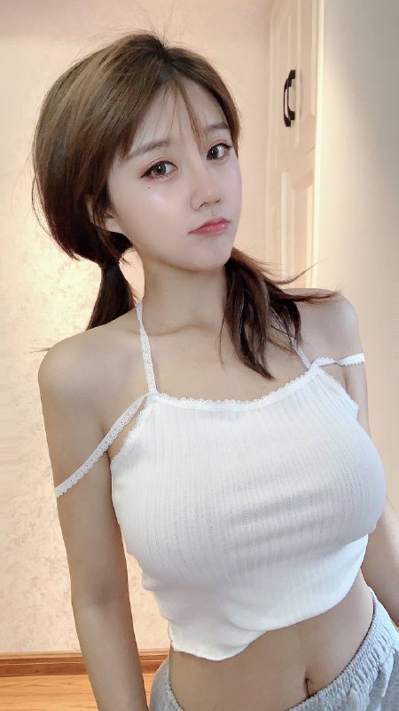 重庆。太子。小纯身高168🐻真实c01年皮肤特别白会说话 聊天 服务特别好