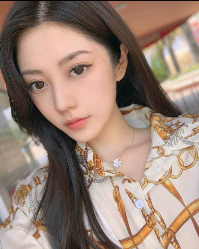 重庆传媒大学学生 清纯无整皮肤白皙 170d 无敌乖巧性格特别好 待k如初恋😃😃