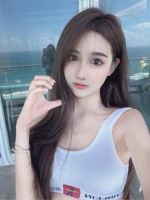 长沙欢喜🏠简意在校学生🧑🎓💕长沙敬业-温柔甜美活波开朗性格好-情商高 素质好-身高173cm 体重95斤 02年-身材绝佳 可纯可欲-超级超级🌟推荐大圈探花视频🌟需要安排点击预约:@AnnaGJ168📲被双向限制联系:@AnnaGJ168bot