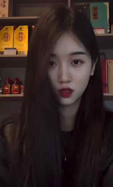 长沙-纯欲硬5-C罩杯-气质御姐-170cm