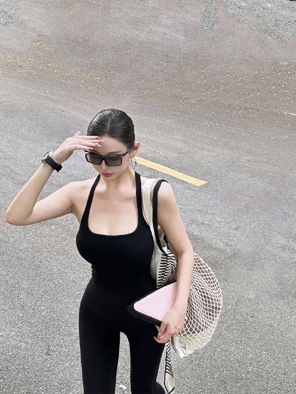 长沙欢喜🏠菲尔身高171 胸围E健身款🌼前凸后翘 五官精致 皮肤柔滑🌼会聊天 待客如男友 高情商girl🌼哥哥你别动 妹妹全自动～👩‍❤️‍💋‍👨🎵s身材  完美比例   气质优雅💃配合度高  好评如潮🌟需要安排点击预约:@AnnaGJ168📲被双向限制联系:@AnnaGJ168bot