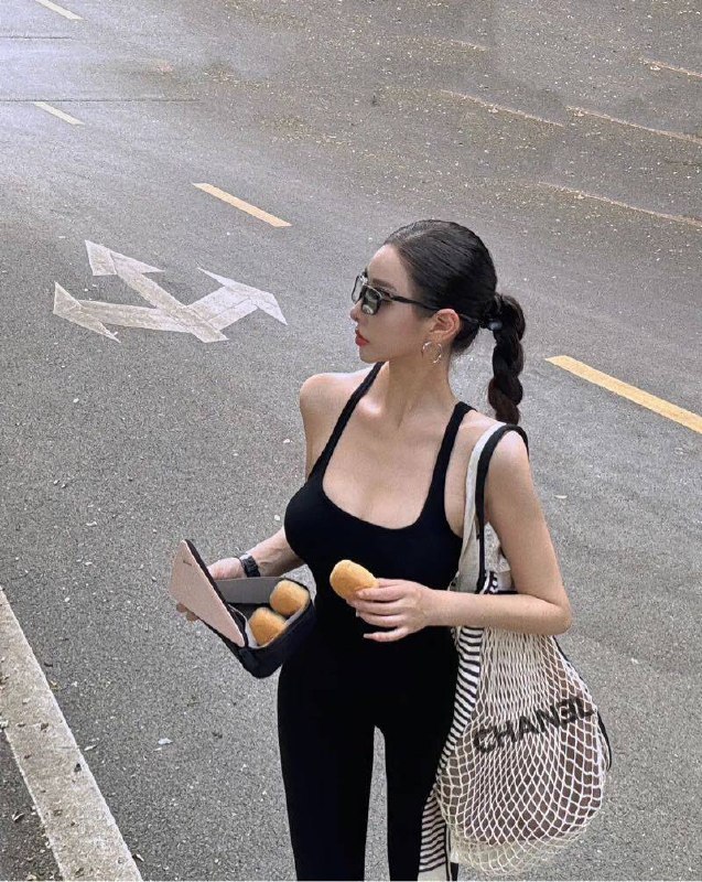 长沙欢喜🏠菲尔身高171 胸围E健身款🌼前凸后翘 五官精致 皮肤柔滑🌼会聊天 待客如男友 高情商girl🌼哥哥你别动 妹妹全自动～👩‍❤️‍💋‍👨🎵s身材  完美比例   气质优雅💃配合度高  好评如潮🌟需要安排点击预约:@AnnaGJ168📲被双向限制联系:@AnnaGJ168bot