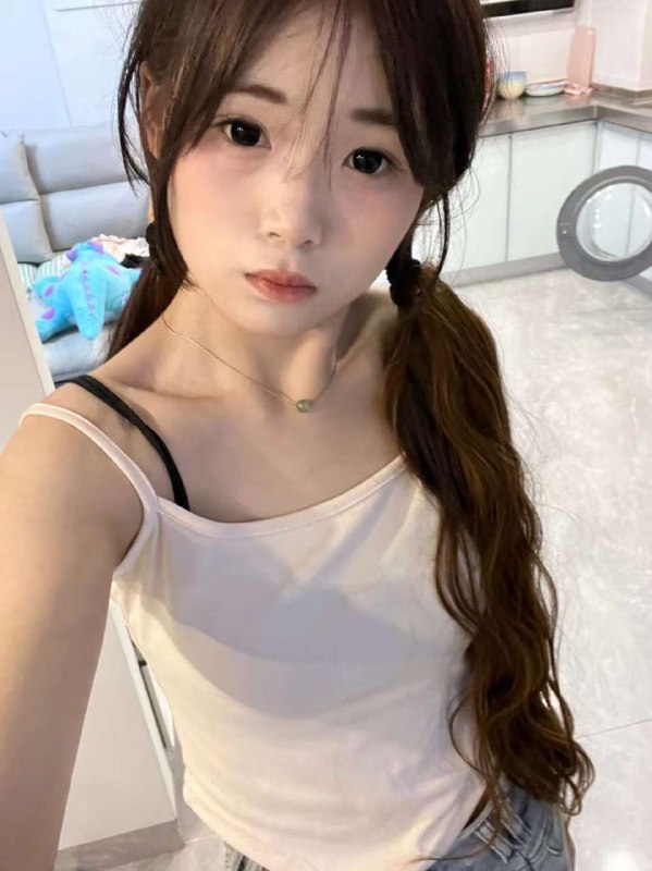 长沙☀07小可爱#A08• 0整容 溫柔甜美• 真人真照• 身高：165🐻C小可爱• 体重：90• 年龄：真实07年 18岁可jk cos 角色扮演 喜欢cosplay可爱娃娃脸 皮肤白净 眼神清澈 待客如初恋🌟需要安排点击预约:@AnnaGJ168📲被双向限制联系:@AnnaGJ168bot