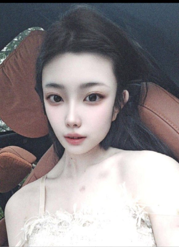 长沙❤️奶兔03• 𝐇𝐞𝐢𝐠𝐡𝐭身高/176• 𝐖𝐞𝐢𝐠𝐡𝐭体重/52kg• 𝐁𝐮𝐬𝐭胸围/ C谈吐优雅大方 高学历高素质 会舞蹈可甜可御 皮肤白 蜜🍑桃臀🌟需要安排点击预约:@AnnaGJ168📲被双向限制联系:@AnnaGJ168bot