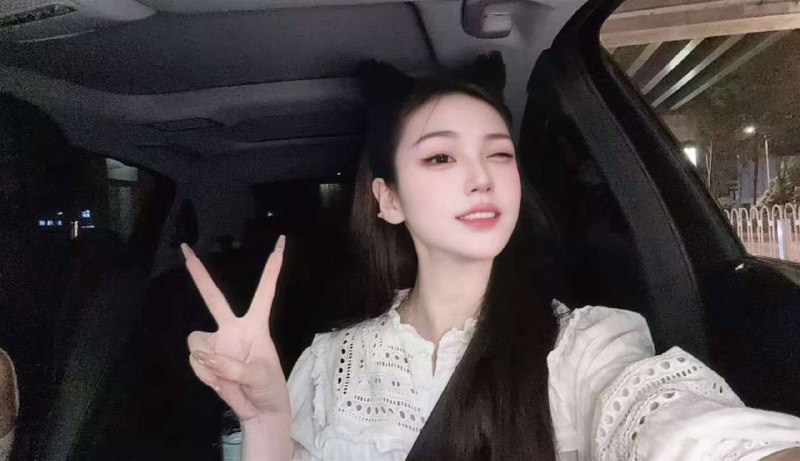 长沙欢喜🏠瑶瑶🍭学生纯兼职 无风尘感👙三点粉🍭真实04年 身高168/46🐻天然C🍭全身0整 皮肤白滑🈚️纹身🍭清纯可爱小巧玲珑  性格温柔乖巧🍭全部手机自拍生活照、假照赔钱服务：舌吻 69 深喉 毒龙  口爆  环游 胸推  臂推 制服丝袜诱惑 阴夹 十指挑逗🌟需要安排点击预约:@AnnaGJ168📲被双向限制请联系:@AnnaGJ168bot