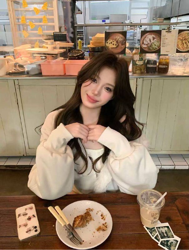 长沙欢喜🏠小太阳170C 01年  S身材极品纯蜜 五官精致气质绝佳 性格温婉网红 御姐 风格多变像太阳般热烈 向你飞奔而来🌟需要安排点击预约:@AnnaGJ168📲被双向限制请联系:@AnnaGJ168bot