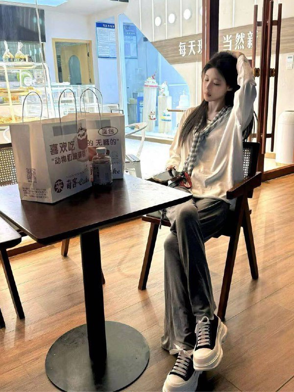 长沙欢喜🏠欣欣气质bxc 高颜网🌹🦋Height：176🦋Age：07年🦋🐻：C杯🦋气质佳人🦋可纯可欲🦋纯天然零整🦋超长🥢腿🦋只接素质课 期待一场美丽的邂逅🌟需要安排点击预约:@AnnaGJ168📲被双向限制请联系:@AnnaGJ168bot