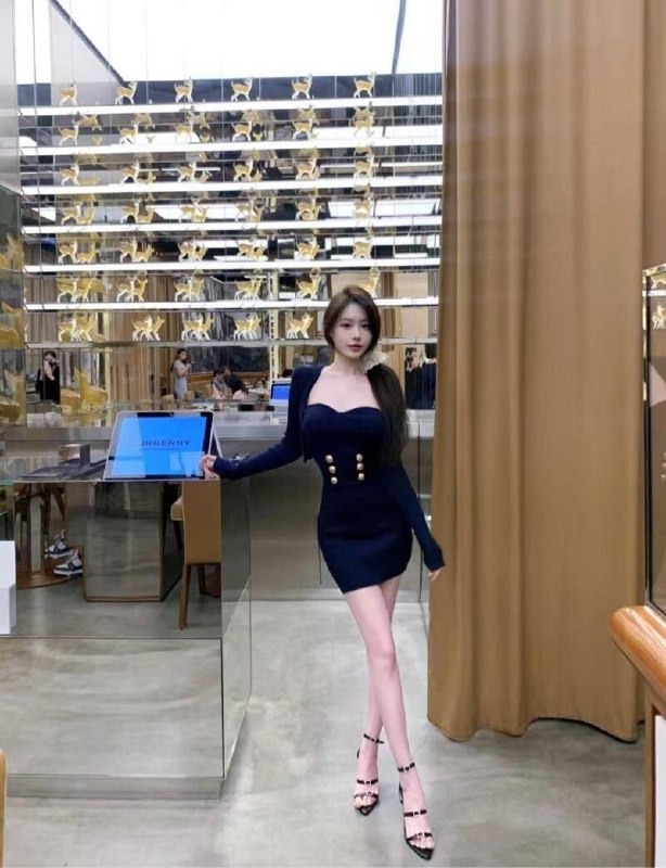 长沙兼职❤️人｜✿身高/Height 净175cm• 胸围/Bust EAge 年龄 / 04年气质钢琴舞蹈刚下• 极品身材 服务耐心圈外纯兼职可预约✨在线撩人