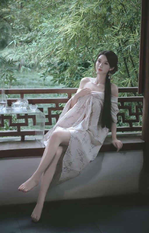 ✨168  02年  真🐻C 纯天然✨45kg   A4腰  马甲线✨热爱健身胸大腰细屁股翘翘✨温柔多氵声音甜美 外柔内骚✨蜜桃臀 无纹身   不事不催✨服务超好🛏上骚杯🔥好敏感✨配合度高   各种情趣内衣✨真人真照可验证  非诚勿扰🌸和有情人 做快乐事 或早或晚 总会相见