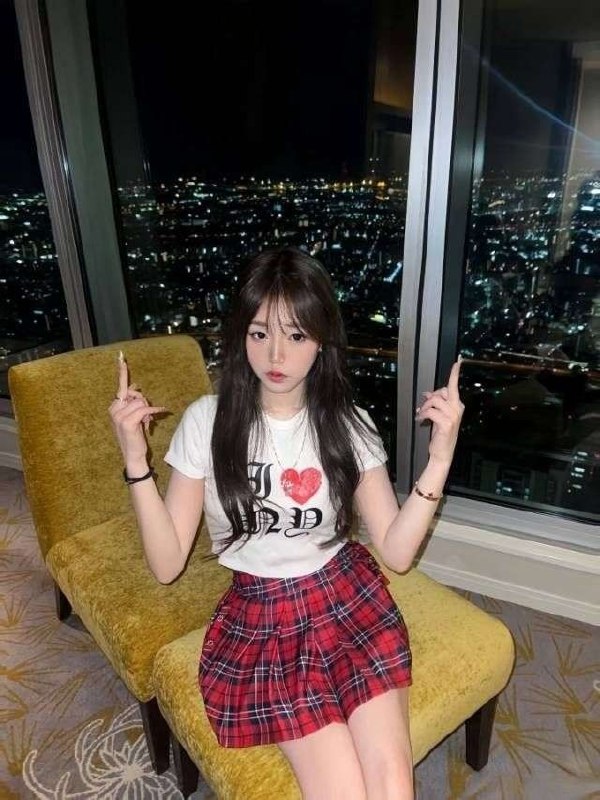 幼齿童颜少女纯兼职娇小可人萝莉届天花板净足160c/07/85斤