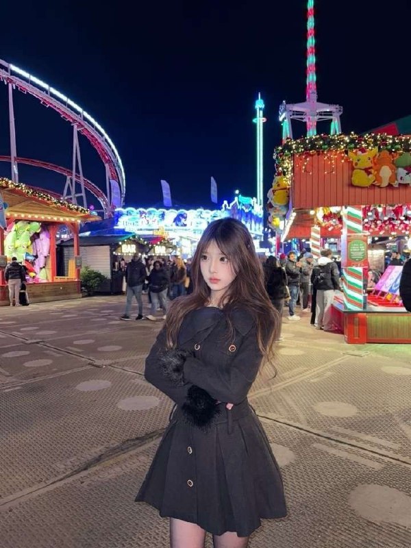 幼齿童颜少女纯兼职娇小可人萝莉届天花板净足160c/07/85斤