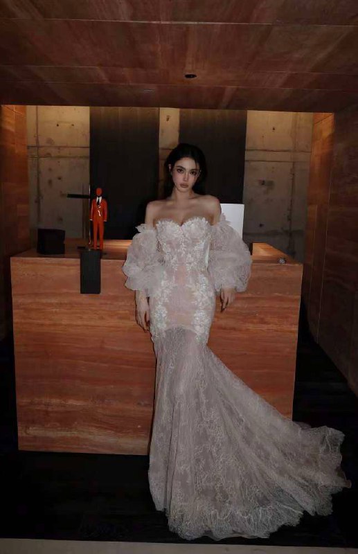 武汉小蕾玖➕5起质量暂时开3真实抖音网红 粉丝四十万➕177 E 皮肤雪白常年健身 马甲线非常明显 蜜桃臀 驾照赔总大圈探花视频🌟需要安排点击预约:@AnnaGJ168📲被双向限制联系:@AnnaGJ168bot