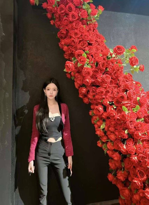 武汉小蕾玖🏠家新人04年高白纯身高172胸围C乖巧听好真人真照支持验证 驾照赔总大圈探花视频🌟需要安排点击预约:@AnnaGJ168📲被双向限制联系:@AnnaGJ168bot