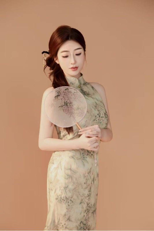 武汉摩羯➕纯新人艾琳(全部本人照假陪)Hight172cm ·Age:00·Bust E签约博主平面模特偶尔兼职爱好/舞蹈 健身探店 旅行全身无赘肉 饱满傲人身材 腿A4腰上粉下嫩，能吸会夹🉑️69蛇纹🉑️字母🉑️莞式🉑️cp🉑️3p🉑️🚗震，🉑飞🉑代开，有gzs#性感烧杯#网红款#服务型#推荐🌟需要安排点击预约:@AnnaGJ168📲被双向限制联系:@AnnaGJ168bot