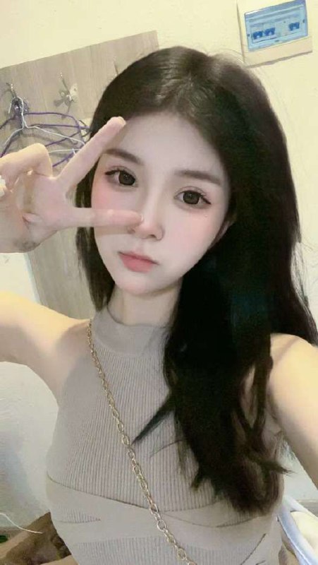 武汉摩羯➕05极品新人萝莉168C，可爱洋气，瘦白漂亮性格活泼，热情大方温柔体贴，女友感max🉑69🉑🐍，小纹身不登记不代开，有gzs#萝莉#新茶#体验感好