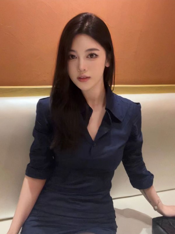 武汉摩羯➕极品纯新人气质大长腿美女，02-172D可甜可咸，🉑纯🉑欲气质好会聊天会穿搭有气质🉑69，🉑🐍配合度高有gzs🌟需要安排点击预约:@AnnaGJ168📲被双向限制联系:@AnnaGJ168bot