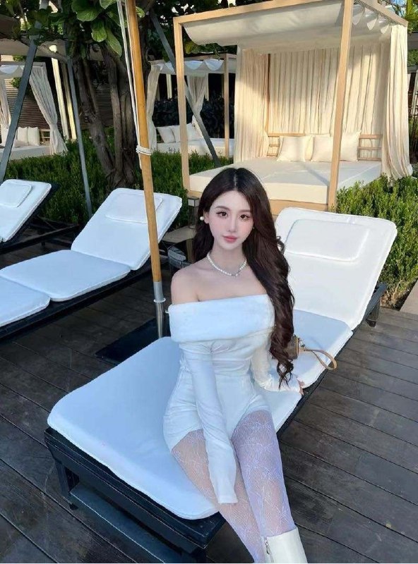 武汉摩羯➕新人网红纯欲172🌸新人第一次下💦超级温柔，超级听话🌸00年，172，58kg 大E🐻🌸丰腴饱满 完美腰臀 口活超好🌸共🛁制服情趣 待你如男友#新茶#网红款🌟需要安排点击预约:@AnnaGJ168📲被双向限制联系:@AnnaGJ168bot