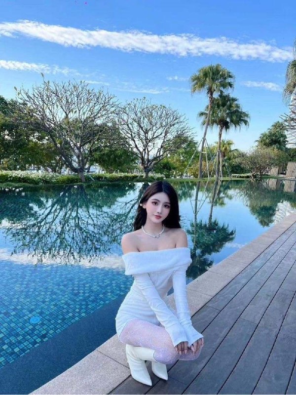 武汉摩羯➕新人网红纯欲172🌸新人第一次下💦超级温柔，超级听话🌸00年，172，58kg 大E🐻🌸丰腴饱满 完美腰臀 口活超好🌸共🛁制服情趣 待你如男友#新茶#网红款🌟需要安排点击预约:@AnnaGJ168📲被双向限制联系:@AnnaGJ168bot